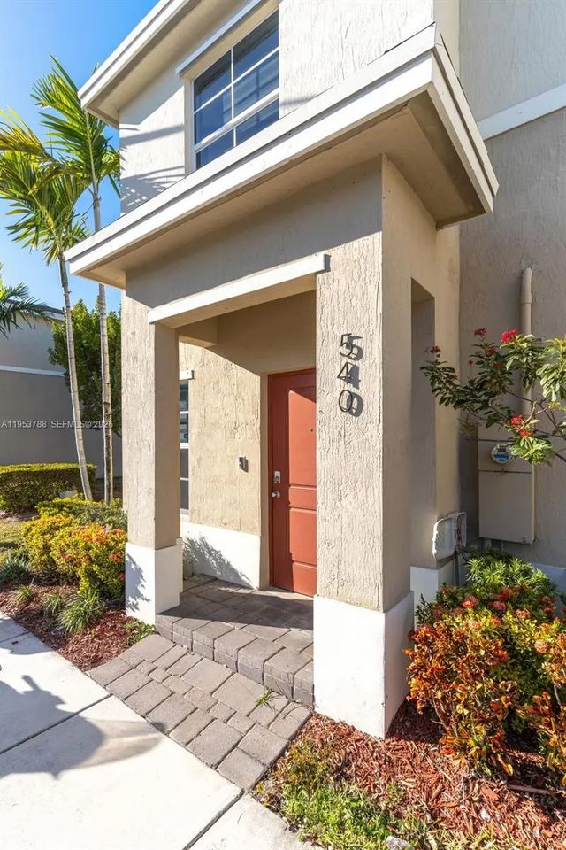 3 of 18 - 540 Ne 5th Terrace, Florida City, FL