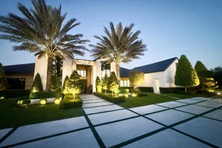 Photo of Listing #R11158352