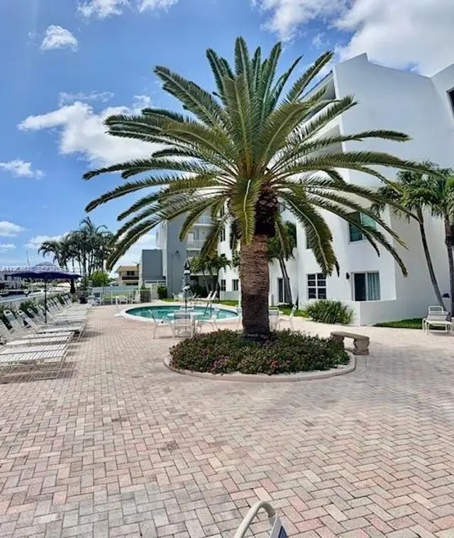 2 of 13 - 2850 Ne 14th St Causeway #110b, Pompano Beach, FL