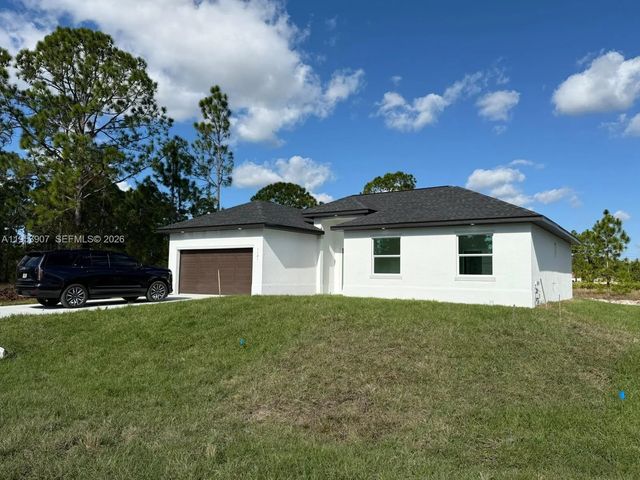 1121 Florence Street E, Lehigh Acres
