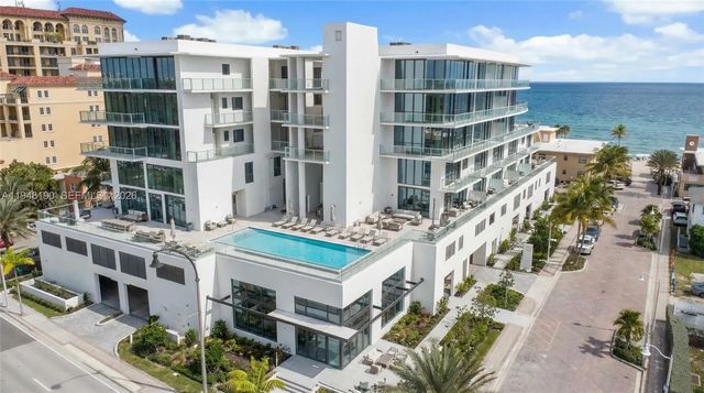 2 of 19 - 3319 N Ocean Drive #th7, Hollywood, FL