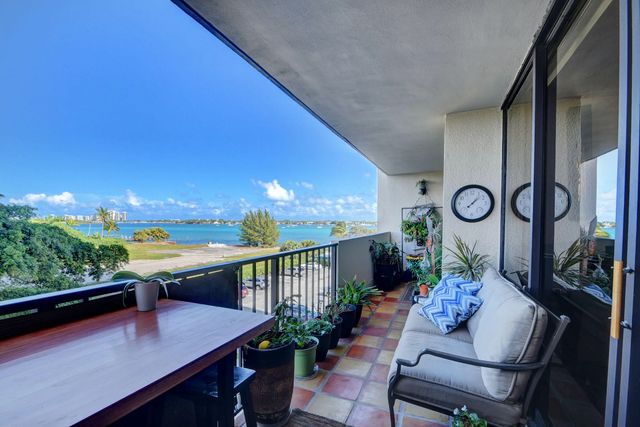5600 N Flagler Drive #307, West Palm Beach
