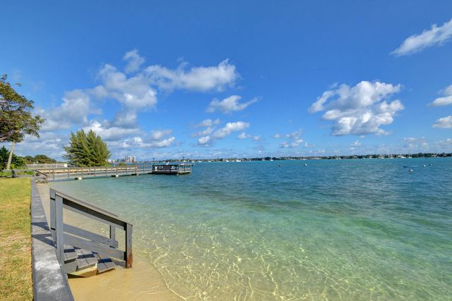 2 of 23 - 5600 N Flagler Drive #307, West Palm Beach, FL
