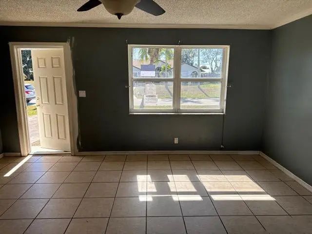 2 of 13 - 321 Ne Genesee Avenue, Port St. Lucie, FL