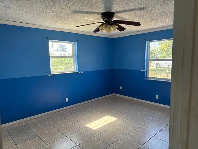 4 of 13 - 321 Ne Genesee Avenue, Port St. Lucie, FL