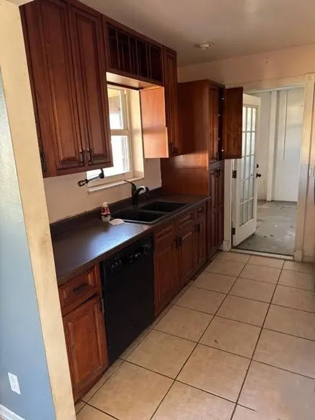 5 of 13 - 321 Ne Genesee Avenue, Port St. Lucie, FL