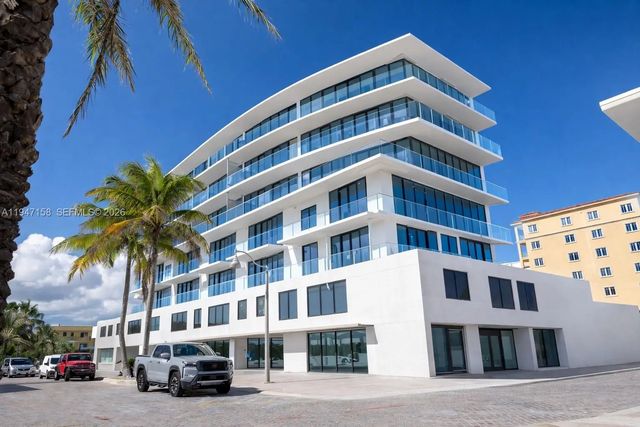 5 of 18 - 3319 N Ocean Drive #609, Hollywood, FL