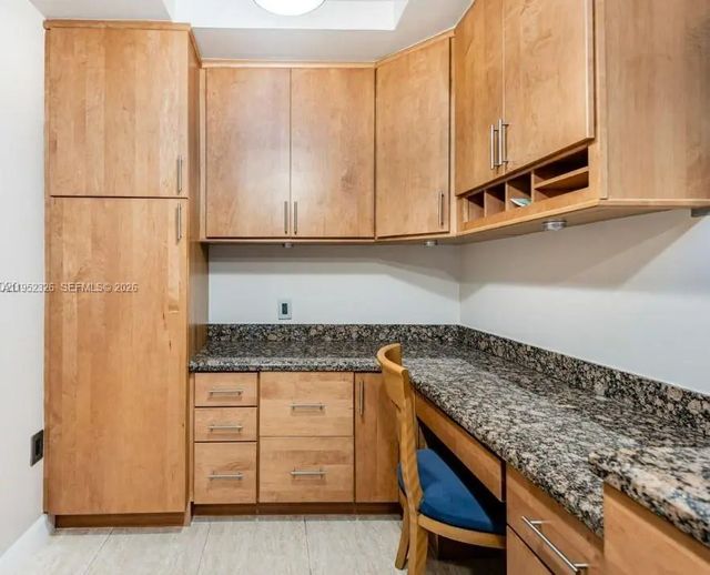 2 of 15 - 4001 Hillcrest Drive #914, Hollywood, FL