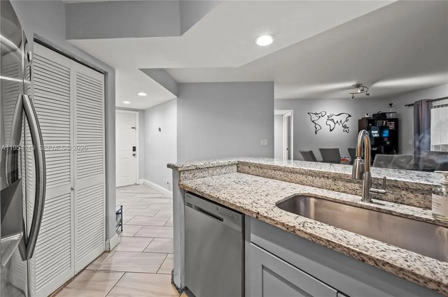 3 of 30 - 8058 Nw 15th Manor #8058, Plantation, FL