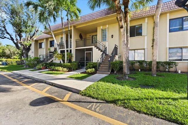 2 of 28 - 302 Lakeview Drive #203, Weston, FL