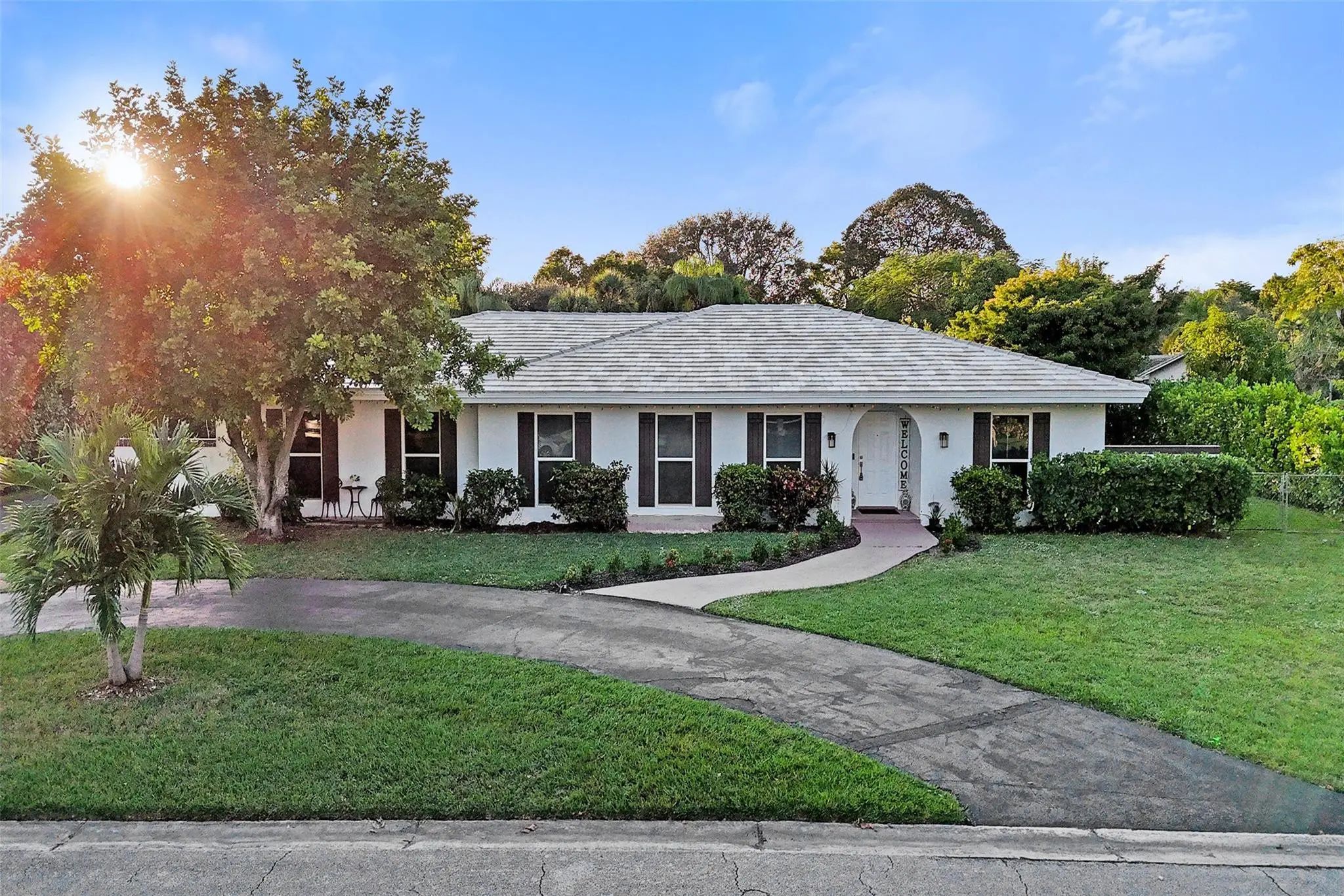2400 Nw 105th Terrace, Coral Springs