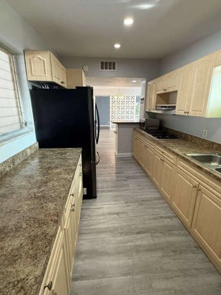 Photo of Listing #F10548925