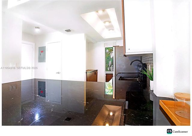 2 of 43 - 1531 Se 15th Street #5, Fort Lauderdale, FL
