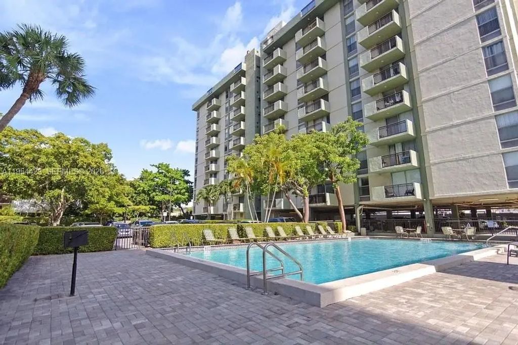 4848 Nw 24th Court #210, Lauderdale Lakes