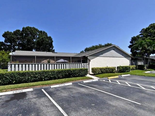 1333 Peppertree Trail #apt C, Fort Pierce