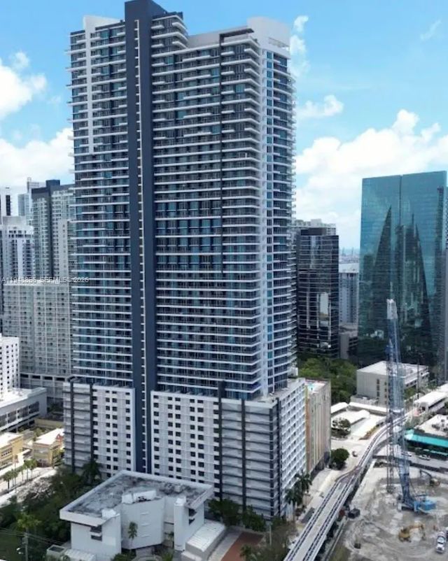 60 Sw 13th Street #3013, Miami