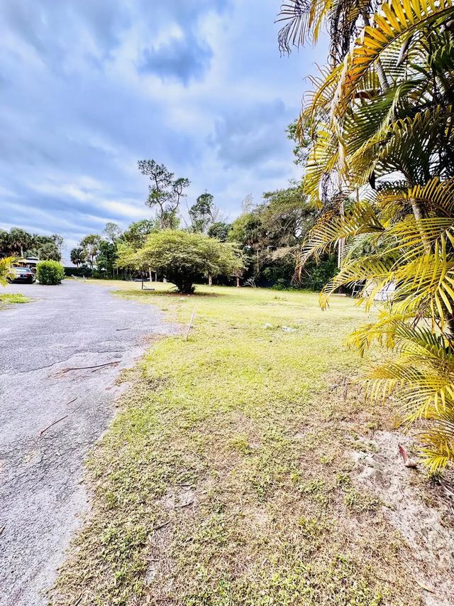 3 of 36 - 214 Westwood Circle E, West Palm Beach, FL