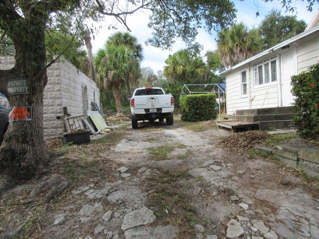 5 of 8 - 603 Avenue Avenue E, Fort Pierce, FL