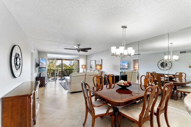 4 of 30 - 3930 Inverrary Boulevard #505-d, Lauderhill, FL