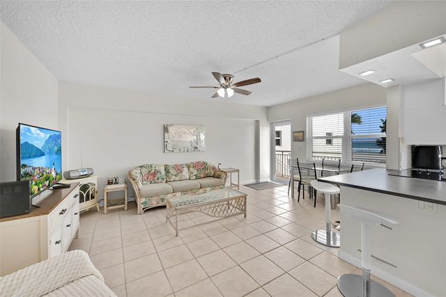 4 of 23 - 901 S Surf Road #203, Hollywood, FL