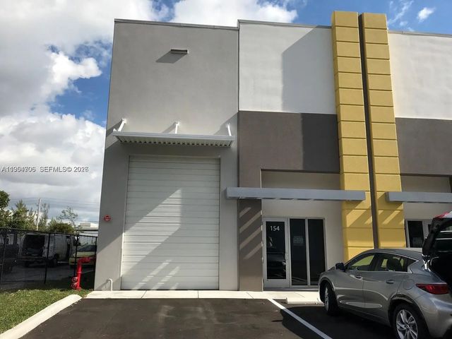 10889 Nw 17th Street #154, Sweetwater