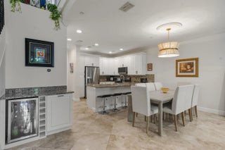 Photo of Listing #R11158726