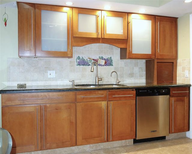 5 of 87 - 4106 Carriage Drive #5c, Pompano Beach, FL