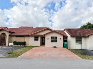 Photo of Listing #F10549077