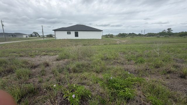 7002 Lorna Court Court, LaBelle