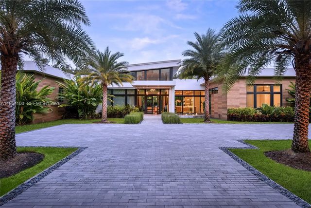 11050 Sw 69th Avenue, Pinecrest
