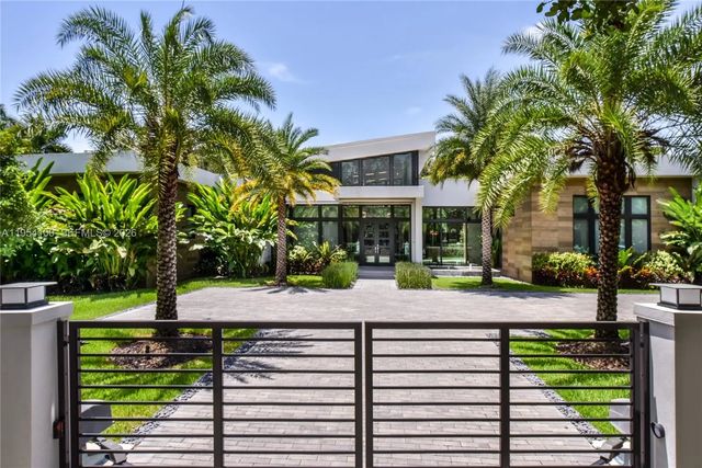 2 of 31 - 11050 Sw 69th Avenue, Pinecrest, FL