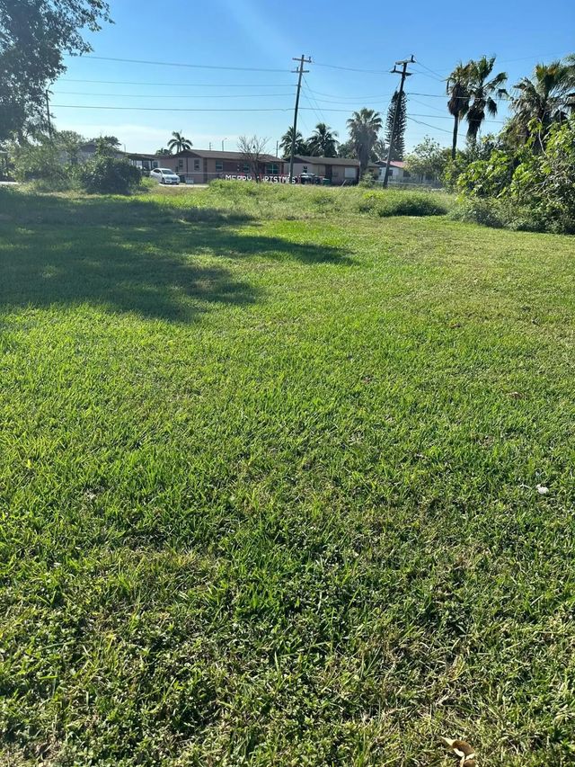 501 W Baines Terrace, Pahokee