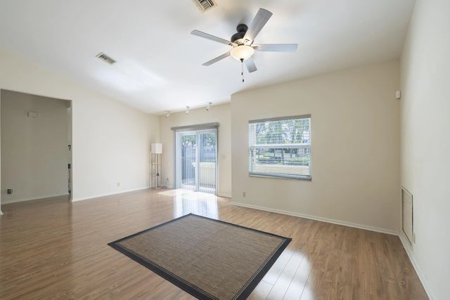 4 of 19 - 10195 Greentrail Drive, Boynton Beach, FL