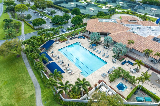 Photo of Listing #R11158817