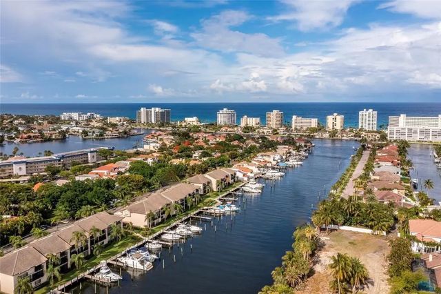 270 Captains Walk #310, Delray Beach