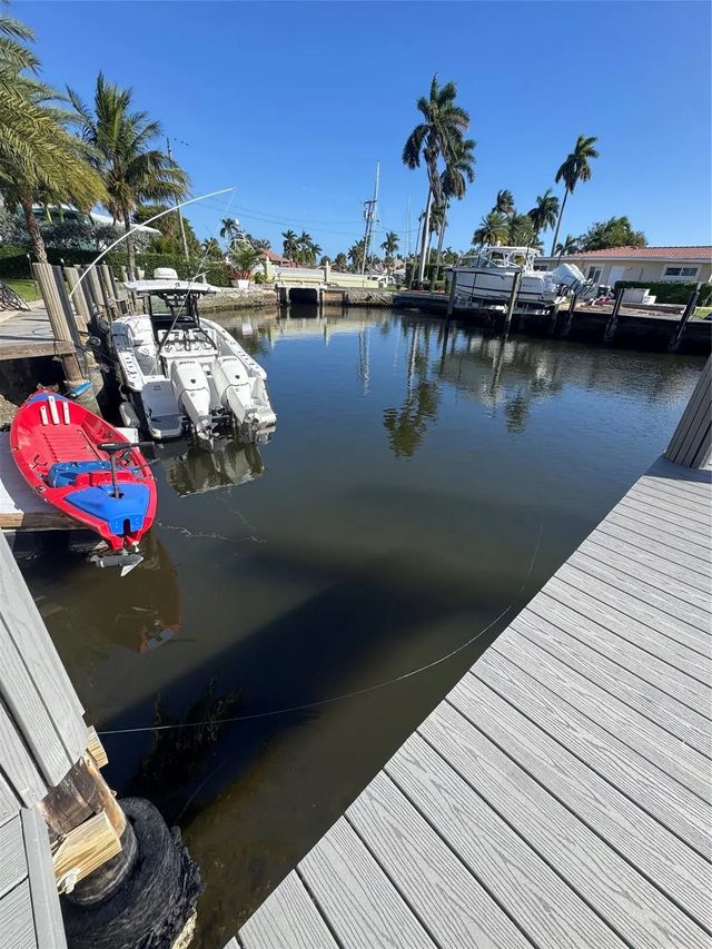 2 of 10 - 840 Se 22nd Avenue, Pompano Beach, FL