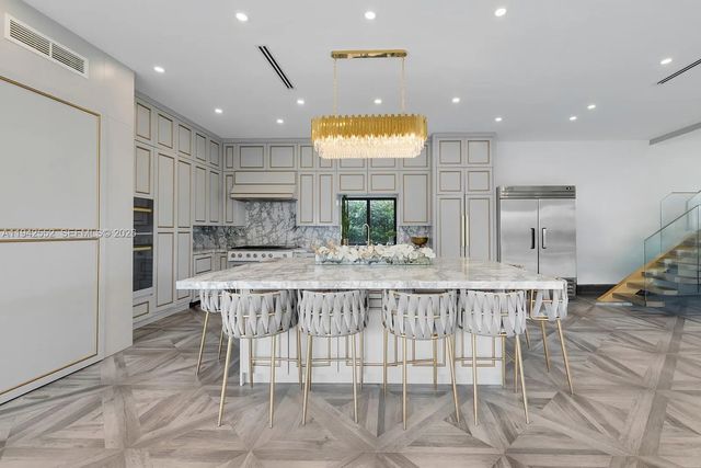 3 of 27 - 8005 Noremac Avenue, Miami Beach, FL