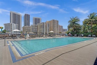 Photo of Listing #F10549074