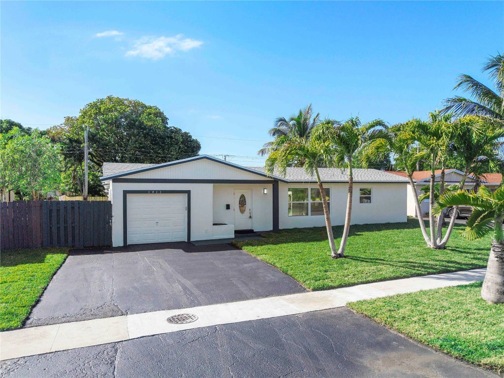 1411 Nw 54th Terrace, Lauderhill