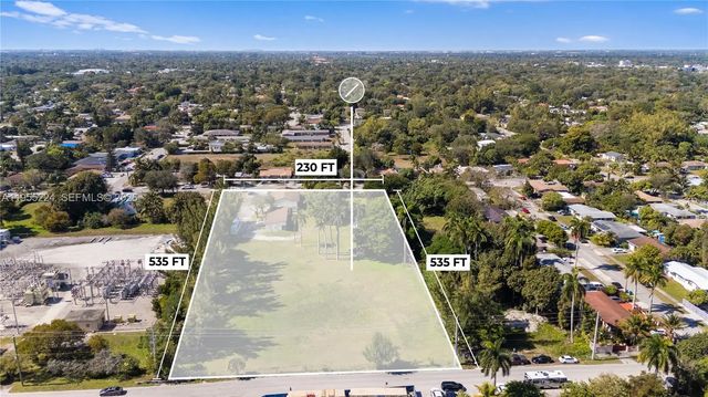 2 of 32 - 11303 Ne 13 Avenue, Miami, FL