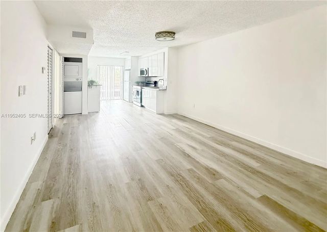 2 of 16 - 2575 Sw 27th Avenue #210, Miami, FL