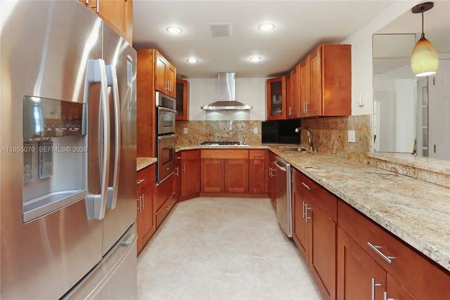 2 of 35 - 2030 S Ocean Drive #727, Hallandale Beach, FL