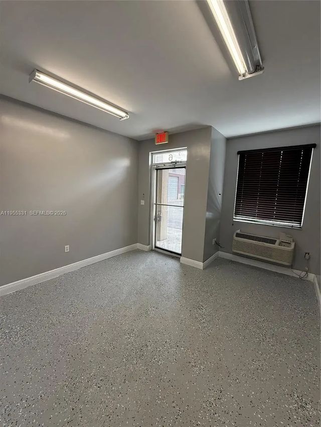 5 of 12 - 15075 Sw 137th Street #6, Miami, FL