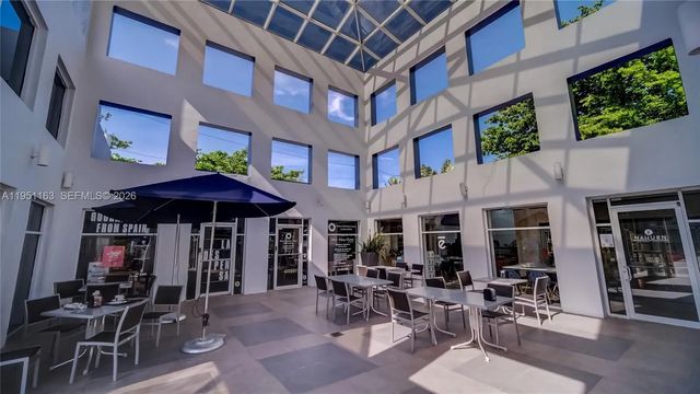 2 of 26 - 260 Crandon Boulevard #e18, Key Biscayne, FL