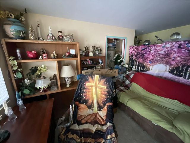 3 of 10 - 325 Conniston Road, West Palm Beach, FL