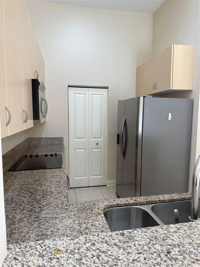 4 of 22 - 16102 Emerald Estates Drive #103, Weston, FL