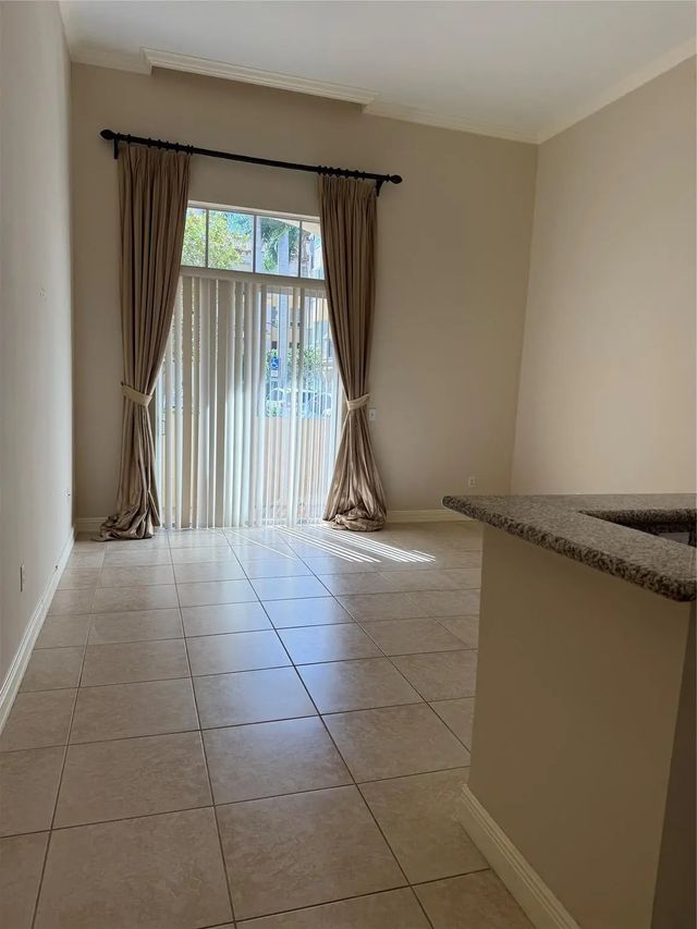 5 of 22 - 16102 Emerald Estates Drive #103, Weston, FL