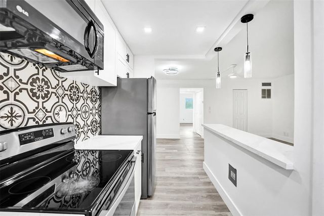1425 Arthur Street #202a, Hollywood