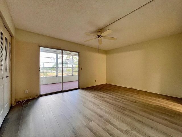 4 of 7 - 434 Southampton B, West Palm Beach, FL