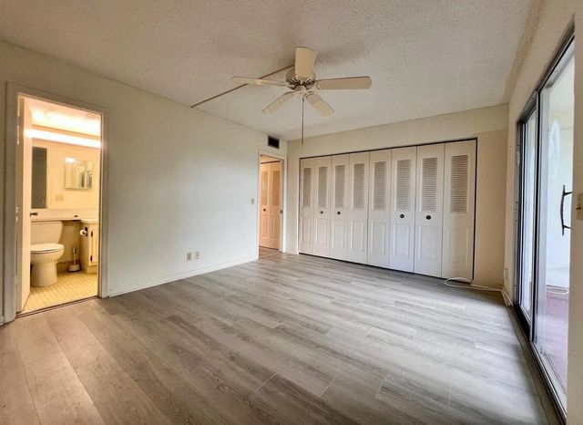 5 of 7 - 434 Southampton B, West Palm Beach, FL